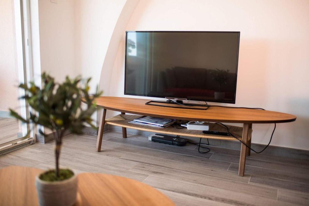 Apartman Zoe Vrbnik Buitenkant foto
